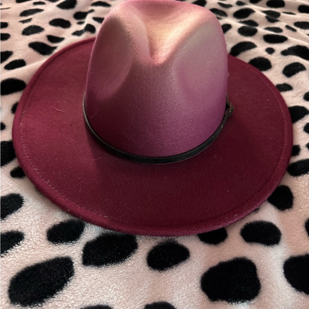 Elegant ombré Burgundy Women's Hat